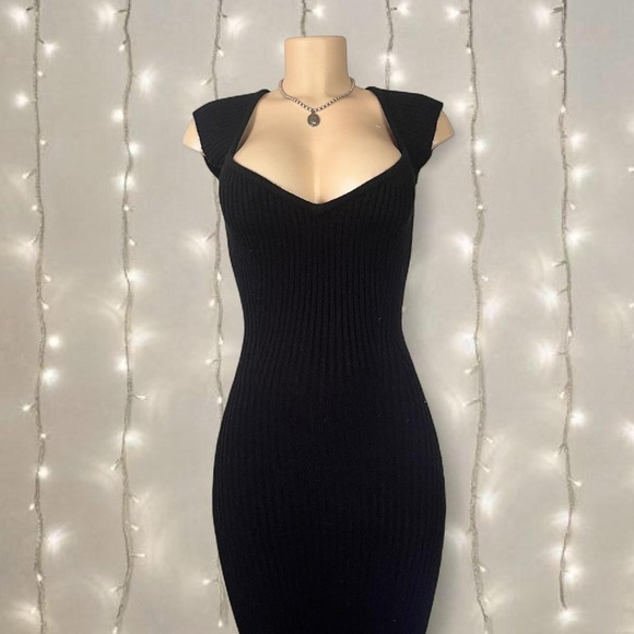 Forever 21 Dresses & Skirts - Forever 21 Black Sweater Dress